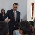 Predstavnici Vlade posetili dečji Dom Mladost: Ukazati gde je pažnja najpotrebnija
