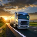Uprava carina obustavila prioritetni prelazak granice za kamione s lakokvarljivom robom