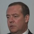 Medvedev žestoko uzvratio zelenskom: Bude li provokacija na Dan pobede, nema garancija da će Kijev doživeti 10. maj
