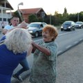 Danas kosa, sutra ko zna šta: O Vučićevoj „divnoj ženi iz Desimirovca” koja je nasrnula na građane