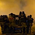 Studenti u blokadi novosadskog PMF-a: Policija koristila opasan gas; MUP demantuje