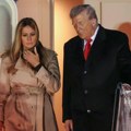 Tramp u poseti Britaniji: Od 'Leteće Bele kuće' do 'Zveri'
