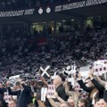 (VIDEO) Navijači Partizana ispred Arene skandiraju Željku Obradoviću