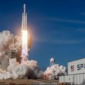 SpaceX razmatra spajanje s Teslom ili xAI-jem
