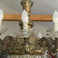 (Foto) Subotičanin u svojoj kući ima Titov luster, kupio ga od misterioznog Beograđanina: "Nije hteo da mi kaže gde i kako ga…