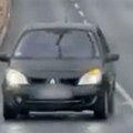 (Video) I posle nekoliko smrti i niza upozorenja policije - ništa se nije promenilo! Ponovo vožnja u kontrasmeru: "Reno"…