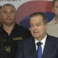 "Ima povređenih policajaca, uhapšene 23 osobe" Dačić o neredima nakon skupa na Slaviji: "Ovo nije politika, ovo je ekstremizam"…