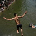 Pakao nad Evropom: Toplotni talas odnosi živote, temperature ruše rekorde - proglašen crveni alarm FOTO