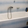 Starica (82) pala u kadu i u njoj bila devet dana - bez da je ustala: Preživela zahvaljujući neverovatnoj snalažljivosti