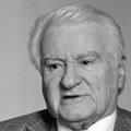 Урна Драгољуба Мићуновића положена у Алеји заслужних грађана