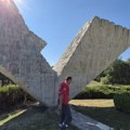 Radovi na uređenju Spomen-parka uoči Velikog školskog časa