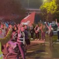 Građani se okupljaju na Studentskom trgu: Kolona iz zapadne Srbije stigla kod Ada Mola