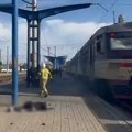 Ruski dron pogodio peron u Dnjepru, najmanje 13 poginulih