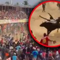 Neviđen užas na festivalu! Razjareni bik uleteo u publiku i ubio 2 čoveka pregazio svakoga ko mu se našao na putu (video)