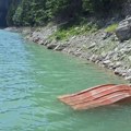 Tragičan kraj potrage na Zlatarskom jezeru: Voda izbacila telo muškarca: Nastradao kada se prevrnuo čamac u kojem je bio