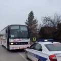 “Susret“ studenata i autobusa sa pristalicama SNS-a (VIDEO)