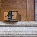 Bezos prodaje ogromnu količinu dionica Amazona