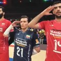 Vojnički pozdrav Iranaca (VIDEO)