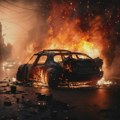 Bombama kašikarama i molotovljevim koktelima gađana vozila u Limožu u Francuskoj