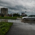 AMSS: Zbog mokrih kolovoza vozačima se savetuje oprezna vožnja