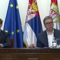 Vučić: Razmotreno više scenarija za zaštitu interesa zemlje, građana i privrede