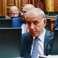 Ponoš: Vučić ubedio svoje stado da samo on može da mu reši muku, da mu odobri jednokratnu pomoć - da se ne naviknu