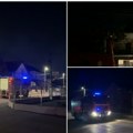 Kuljao gust crni dim, stanari hitno evakuisani! Drama u Čačku: Zapalio se odžak, vatrogasci odmah reagovali (video)