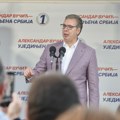 Vučić: "Plata u Kruševcu bila 275 evra danas je 902; Uložićemo 42 miliona evra u bolnicu"