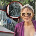 (Paparaco) Ana Nikolić slaže smeće na terasi: Komšije u šoku od prizora: "Tamo samo što nema živih ljudi, dadilja i…