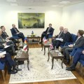 Kurti se sastao sa ambasadorima zemalja KUINT-a i šefom Kancelarije EU u Prištini, tema članstvo Kosova u SE