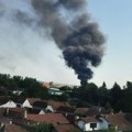 Ugašen požar u fabrici "Fragmat S" u Šidu, nema povređenih