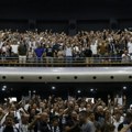 (VIDEO) Zvižduci Telekomu na promociji KK Partizan, skandiralo se i protiv Rio Tinta