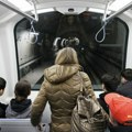 (Video): Grci čekali dve decenije da dobiju metro, pokvario se posle dve nedelje - putnici pešačili kroz tunele: U Solunu…