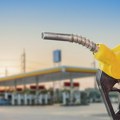 Haos na pumpi! Vozači sipali benzin, a dobili vodu - desetine automobila u kvaru