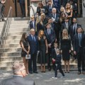 Blumberg: Trampovo bogatstvo poraslo tokom mandata, porodica profitirala iz Bele kuće