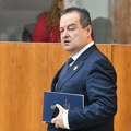 Dačić: Građani koji su došli ispred kuće Miloša Vučevića žele građanski rat
