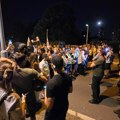 Protest ispred Pravnog fakulteta: Šetnja do BIA u znak podrške studentkinji ovog fakulteta iz Crne Gore kojoj je zabranjen…