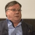 "Imao je srce veće od džepa" apotekarka otkrila neviđenu dobrotu Halida Bešlića Plaćao račune svim ljudima u redu, ne jednom…
