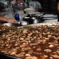"Večna supa" u Bangkoku krčka se već 52 godine: Tajna porodičnog recepta koji osvaja svet