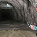 Ističe vreme za oko 500 zatrpanih u tunelima: Preti novo urušavanje glečera u Nepalu i Kini