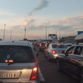 Kolaps na granicama! Kilometarske kolone na izlazu, ali i ulazu u Srbiju: Evo gde se čeka i više od 3 sata