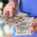 Nerealno da plate u Srbiji rastu 25 odsto godišnje