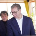 Vučić zapretio lokalnim funkcionerima: Uz milion problema, glava mi puca, što je vama teško da saslušate građane