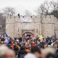 Izgleda kao da se cela Srbija sjatila u Niš: Na protest “Studentski edikt” pristiže sve više ljudi – VIDEO