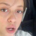 "Udarala i grebala policajca po licu, uništila policijsko vozilo" Ovo su detalji hapšenja Ivone Stefanović