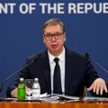 Vučić o početku školske godine: Država ispunila sve dogovoreno sa sindikatima, da li će opet biti politike - ne znam