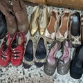 Kakvu smo obuću nosili krajem prošlog i početkom ovog veka: Šta uraditi? Baciti, pokloniti ili sačuvati jer moda se vraća