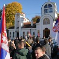 Srbi sa Kosova i Metohije u Preljini zapalili sveće i odali poštu tragično stradalima u padu nadstrešnice