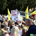 Veliki protest u Zagrebu: "Povećajte plate i penzije ili..." FOTO