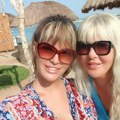Palme, baldahini i suvi luksuz oko Jami i njene ćerke: Sa naslednicom uživa za sve pare, prizor oduzima dah